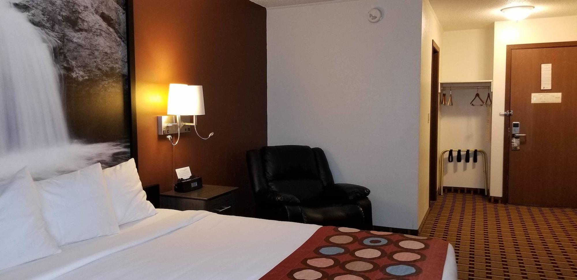 Super 8 By Wyndham Ashland Hotel Exterior photo
