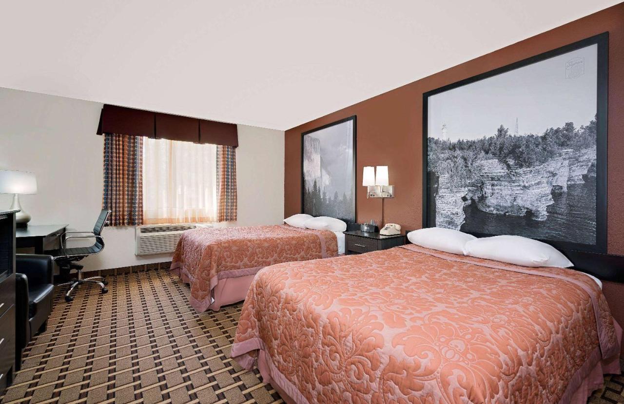 Super 8 By Wyndham Ashland Hotel Exterior photo