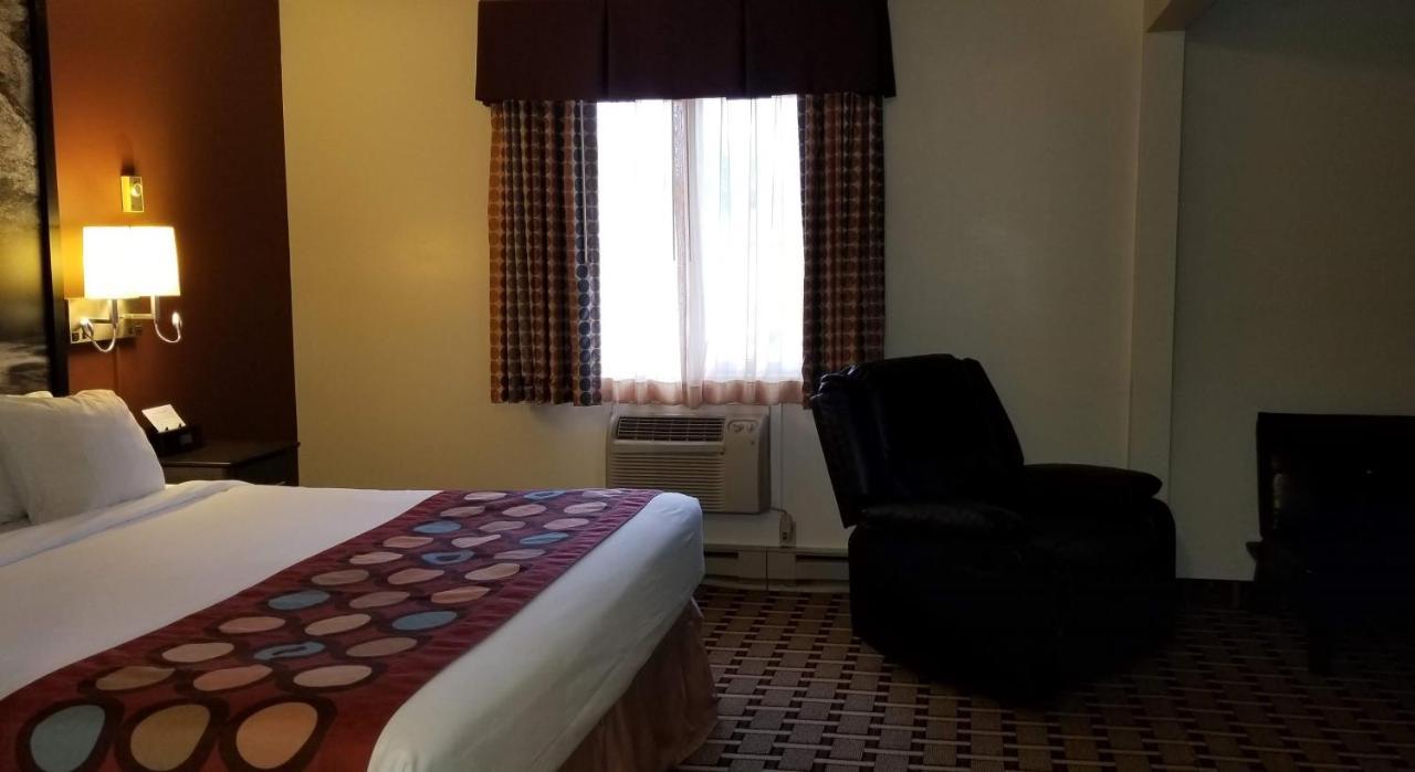 Super 8 By Wyndham Ashland Hotel Exterior photo